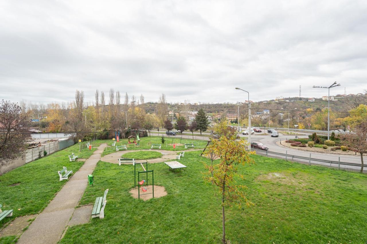 Dragos Flat Lägenhet Oradea Exteriör bild